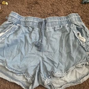 Loose comfy shorts from DIP